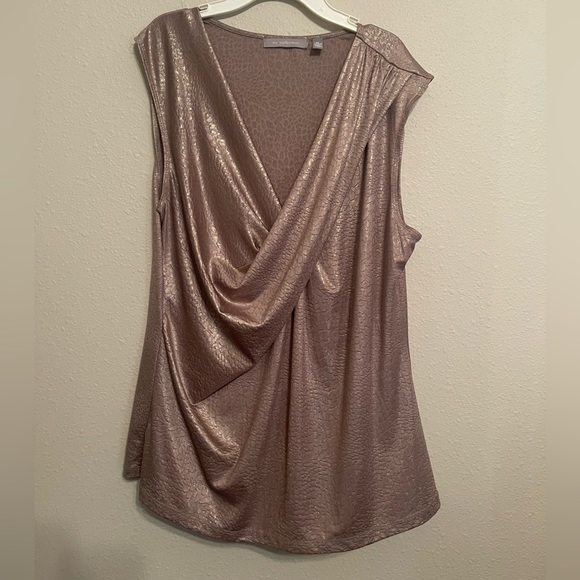 Gold Leopard Print Top - Picture 2 of 6